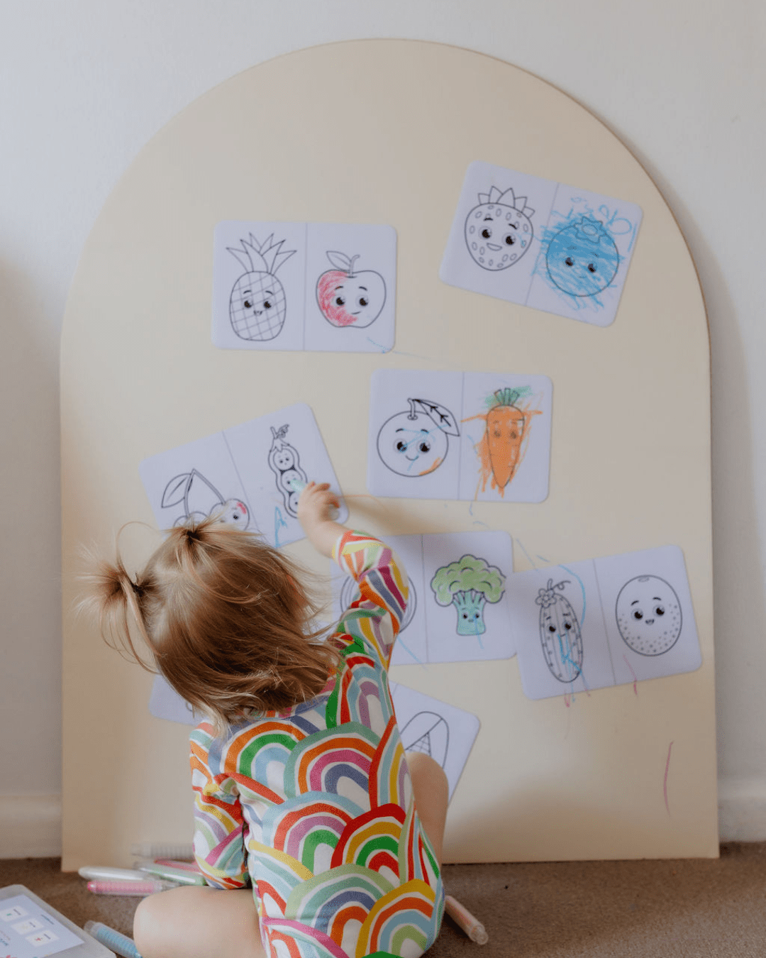 Magnetic Board on the Go: Screen-Free Play for the Car, Café and Grandma's House - MagPlay