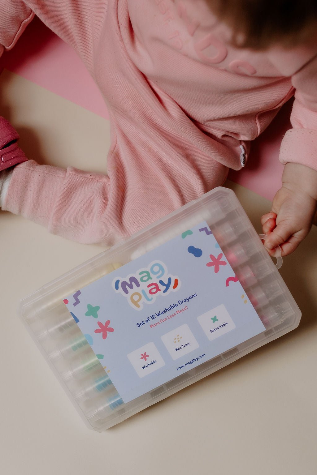12 Retractable Washable Crayons + Pencil Case - MagPlay