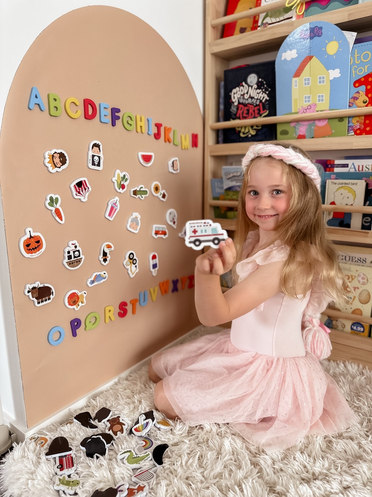 Curious Columbus - Magnetic Objects and Letters - MagPlay
