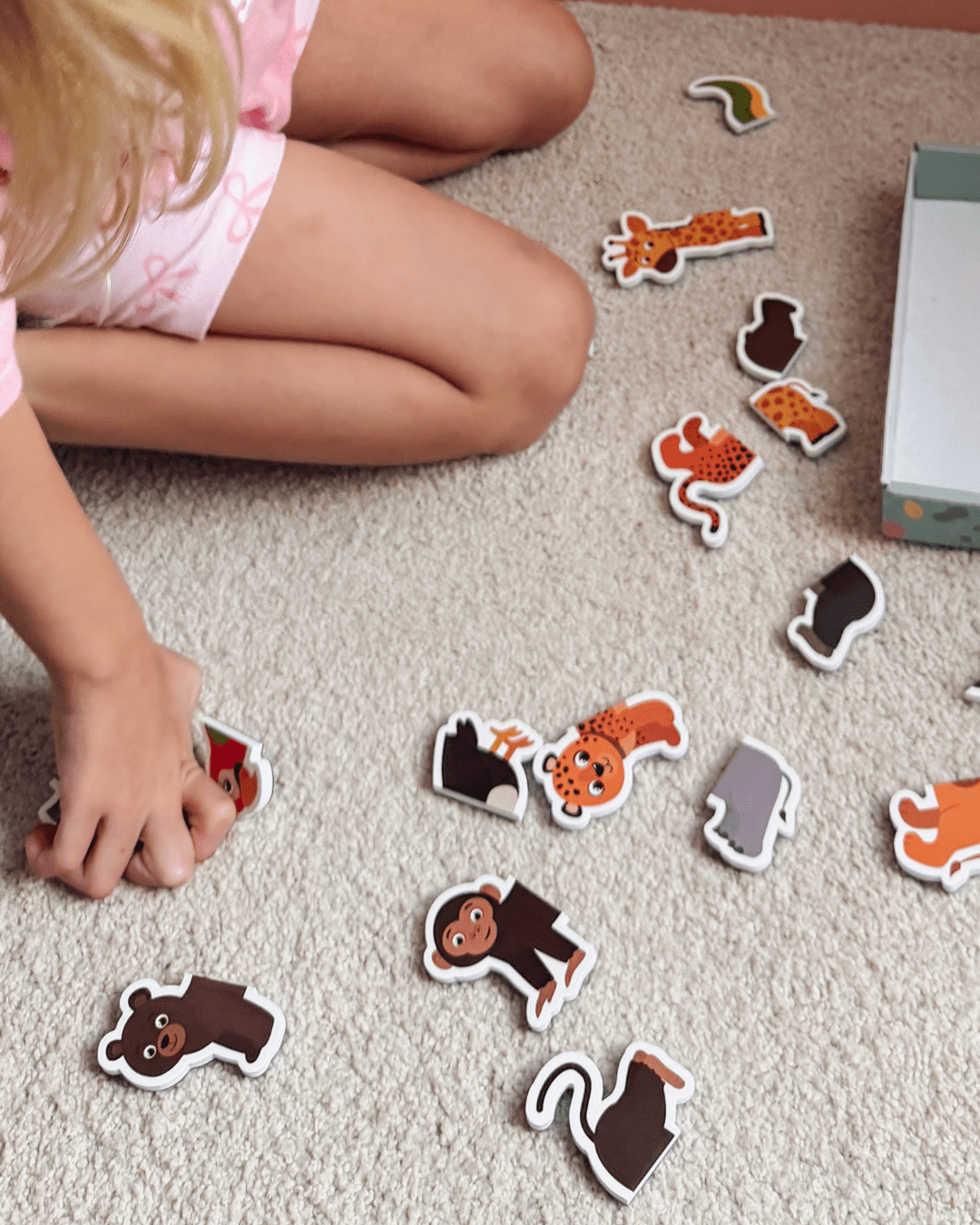 MagPlay animal heads and tails magnets for matching play